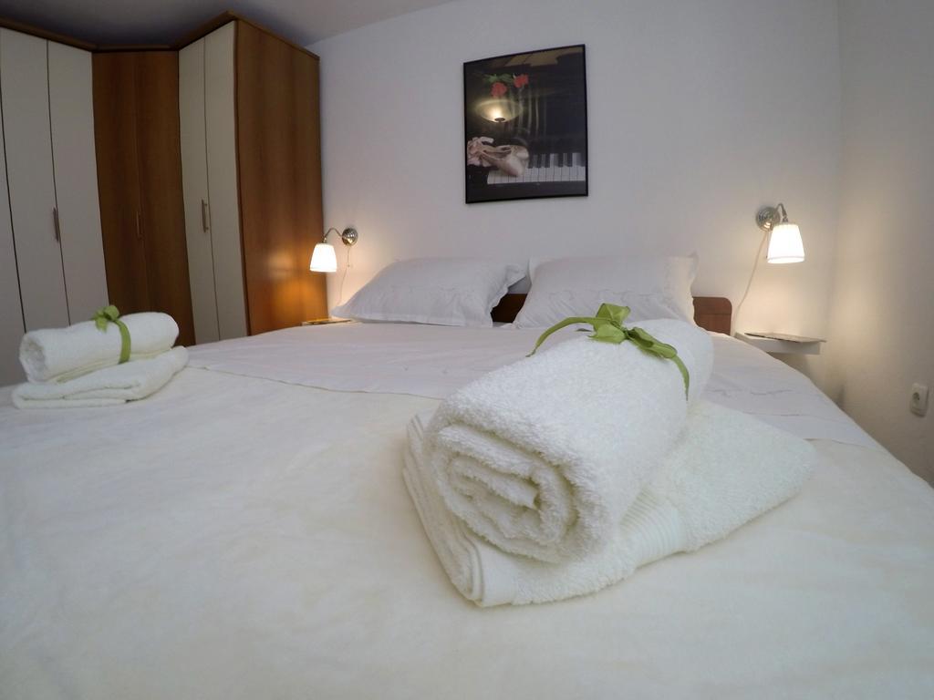 Pizzybondo Apartament *